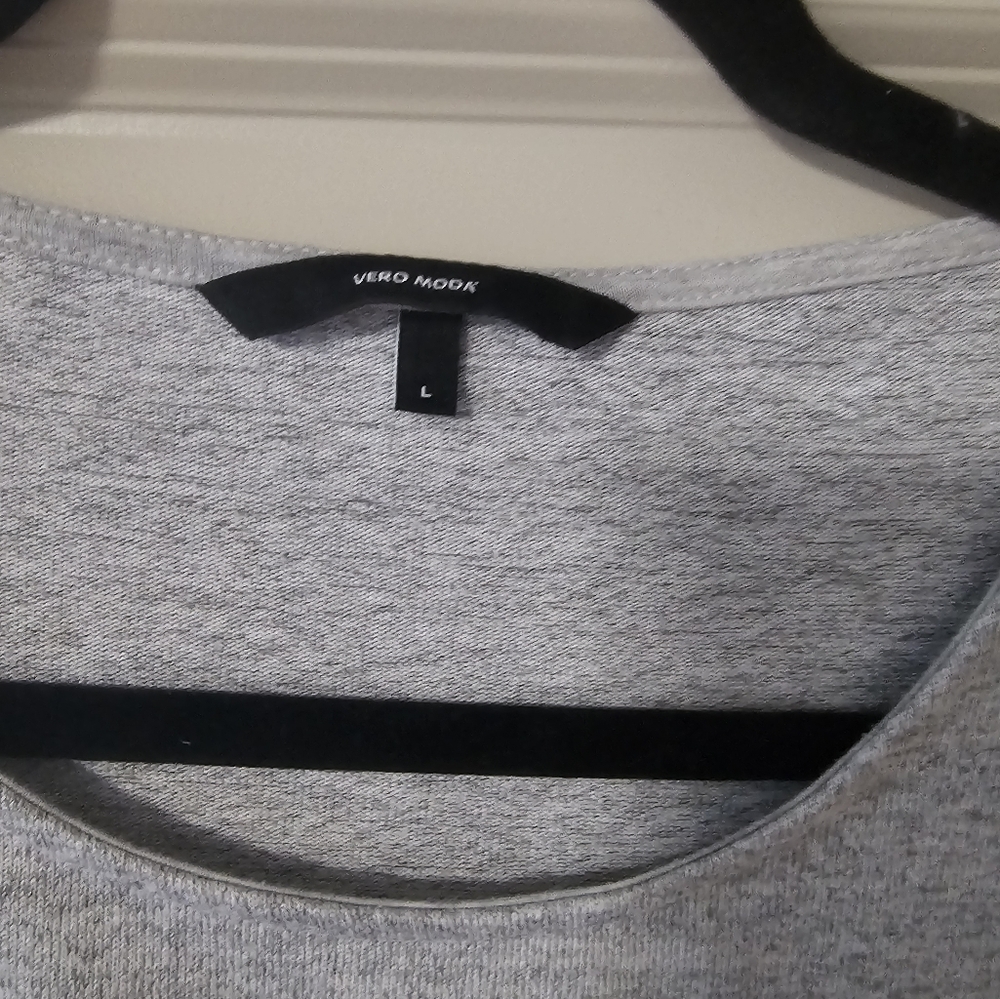 Sweater - Picture 2 of 2